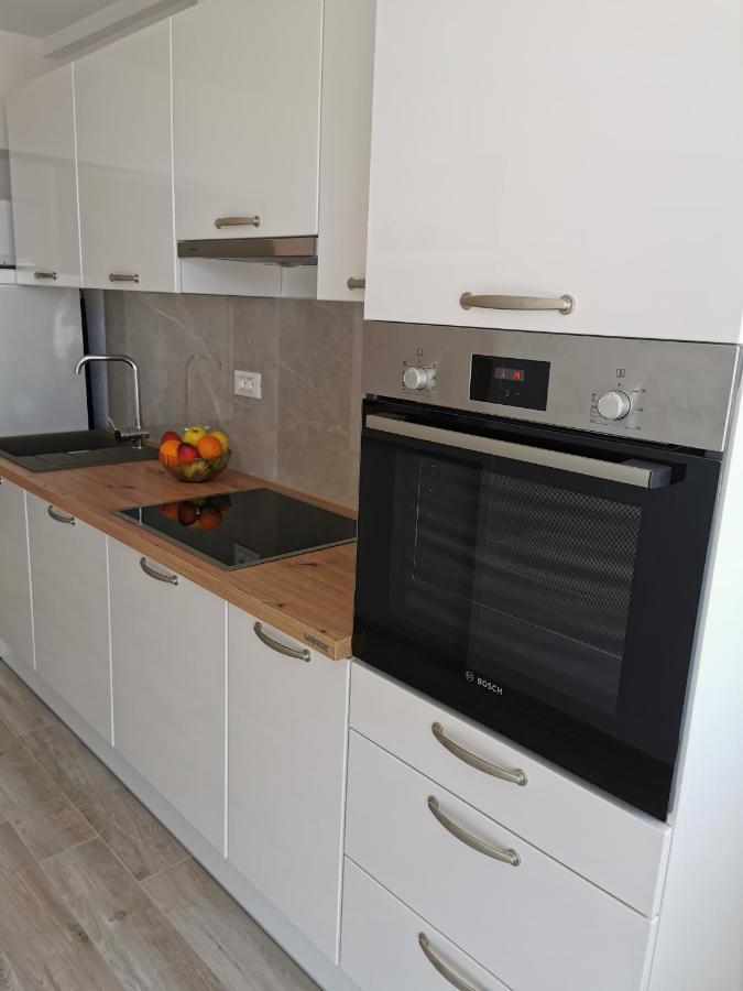 Apartman Adriatic Pavlinovic - Makarska Exterior photo